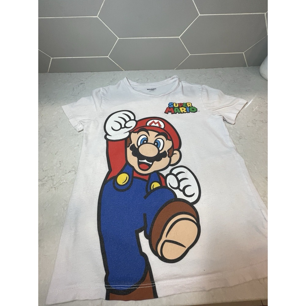 Old Navy White Super Mario Graphic Tee with Red & Blue Size Large